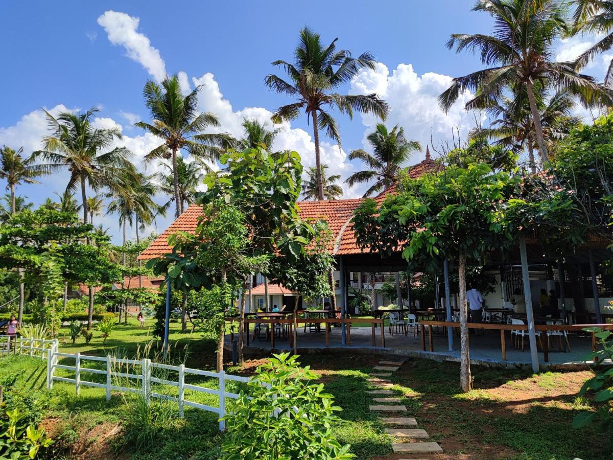Pura Vida Varkala Hotel Exterior foto
